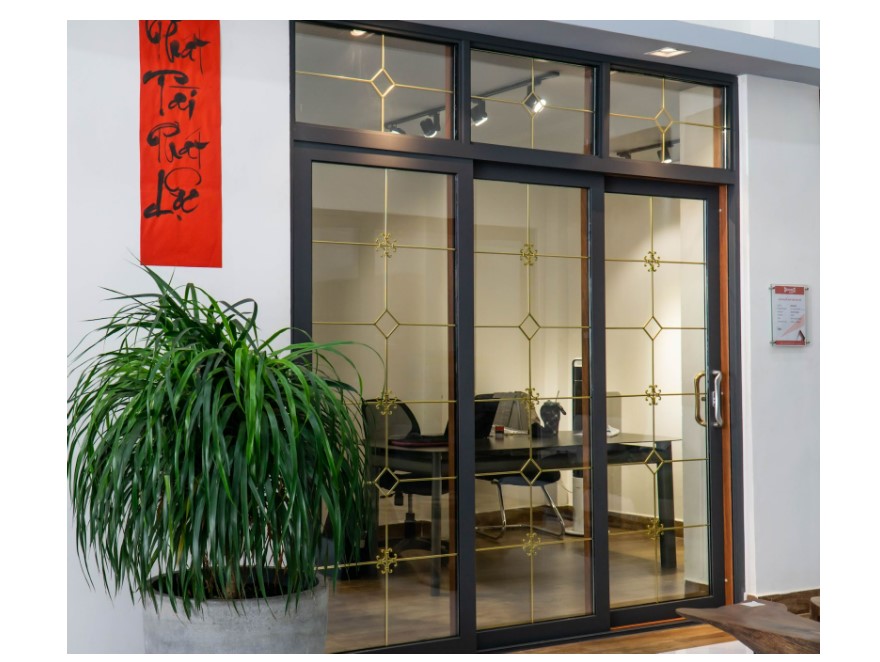 Xingfa hệ 55 và 93 khác nhau gì?