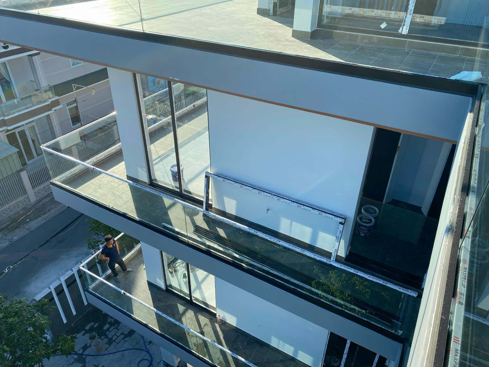 Cửa đi nhôm Maxpro Nhật Bản