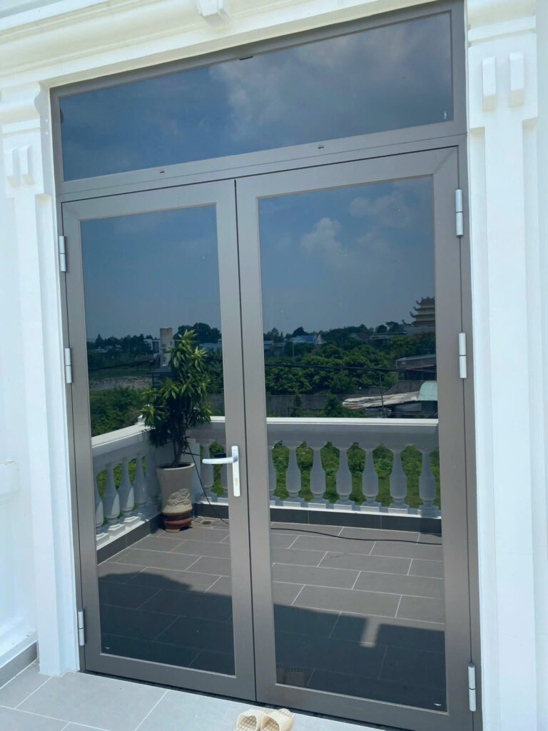 thi công cửa nhôm Xingfa nhập khẩu tại TPHCM